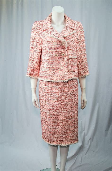 tweed suit women's chanel